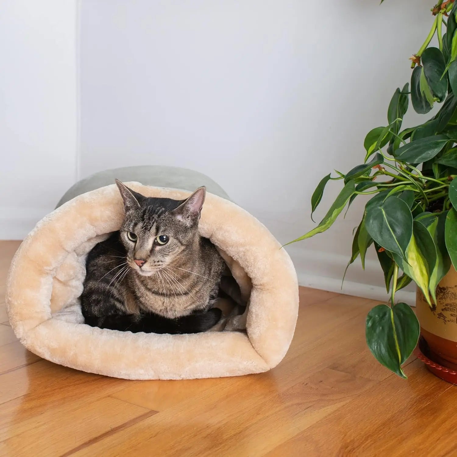 Cat Sleeping Bag Semi-enclosed Cat Nest Warm Small and Medium-sized,Can Be Disassembled and Washed