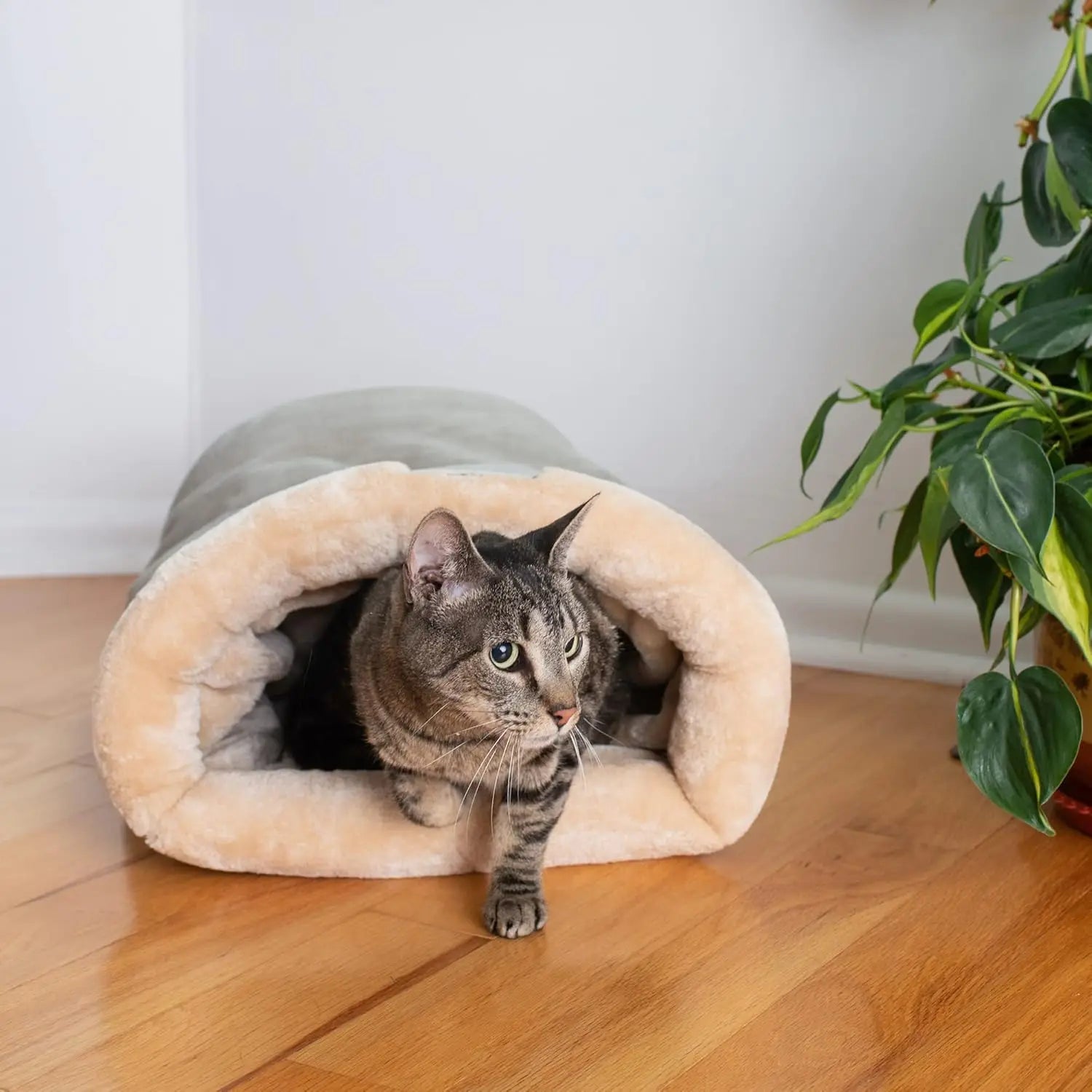 Cat Sleeping Bag Semi-enclosed Cat Nest Warm Small and Medium-sized,Can Be Disassembled and Washed